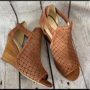 Cole Haan | Edie Wedge Sandal Woodbury Brown